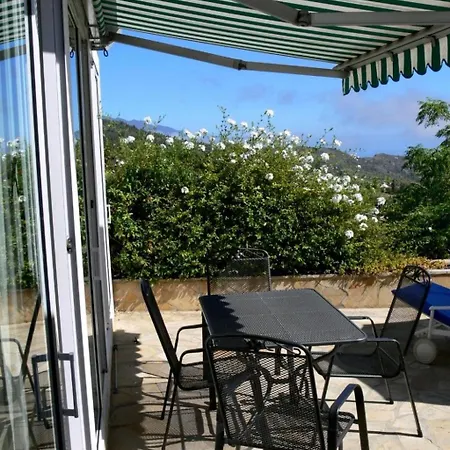 Anspruchsvolle Ferienvilla Mit Panoramablick By Interhome