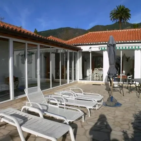 Anspruchsvolle Ferienvilla Mit Panoramablick By Interhome *